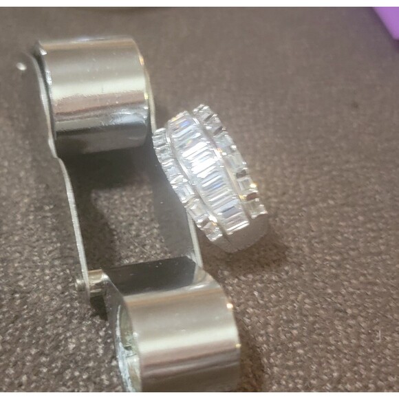 Ross Simons Dazzling CZ Ring Wedding Anniversary Exquisite 925 Sterling approx10 - Picture 9 of 13